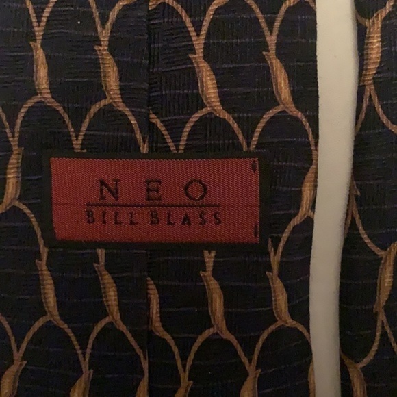 NEO BILL BLASS TIE - Picture 2 of 5